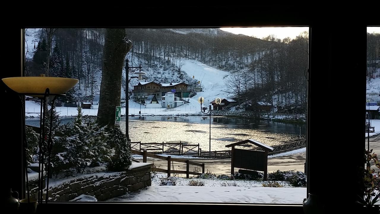 Albergo Diana Черрето-Лаґі Екстер'єр фото